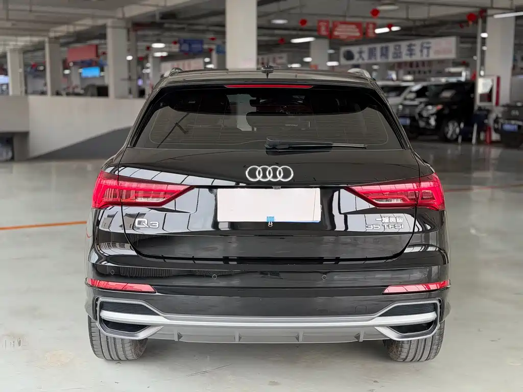 Audi Q3 2022 — фото 4
