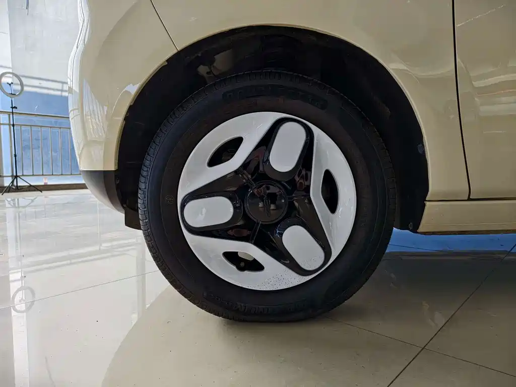 Geely Galaxy Panda 2025 — фото 13