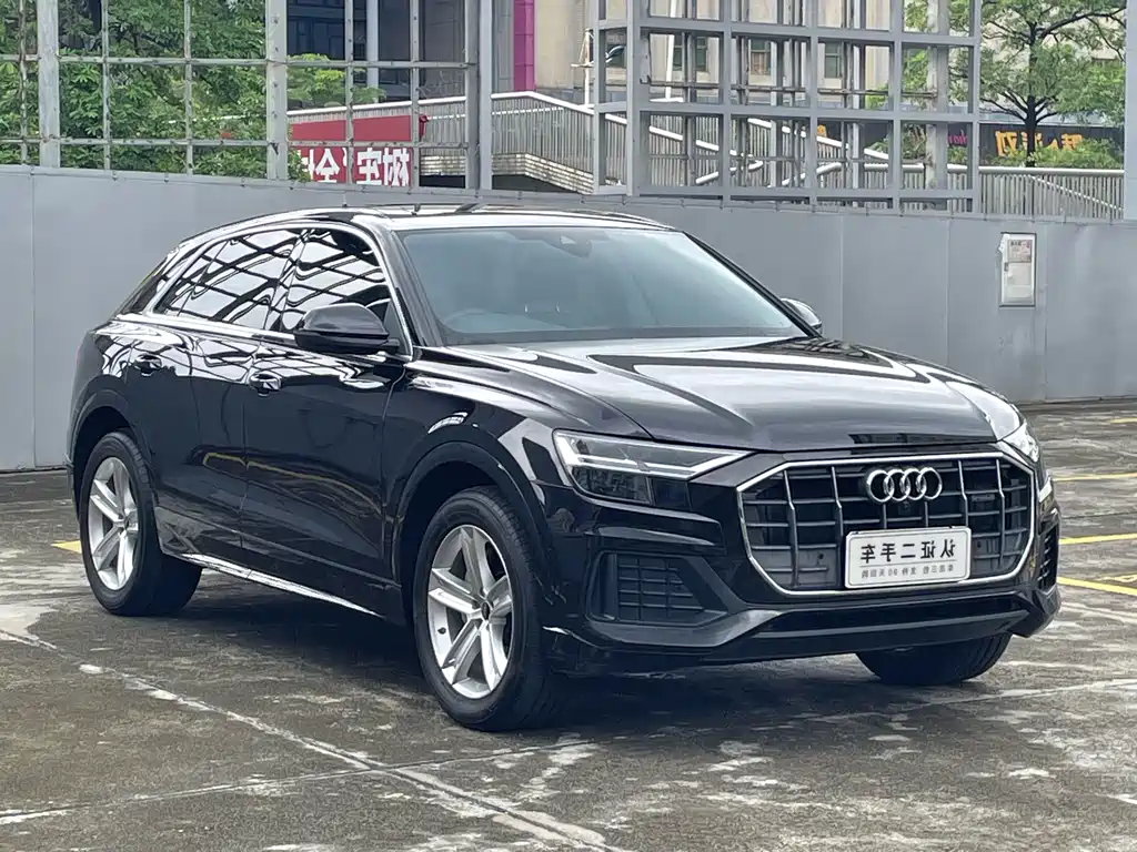 Audi Q8 2021 — фото 3