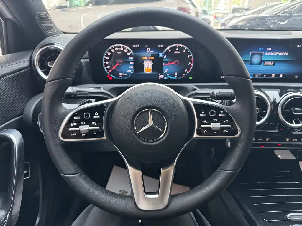 Mercedes-Benz A-Class 2021 — фото 19