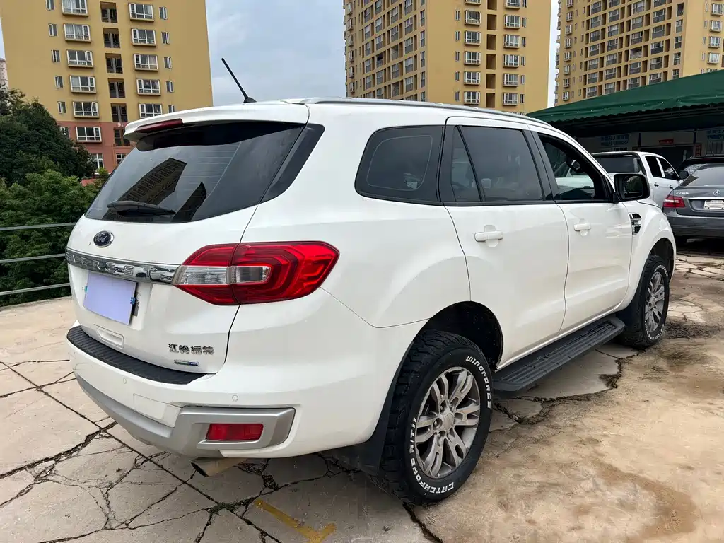 Ford Everest 2018 — фото 11