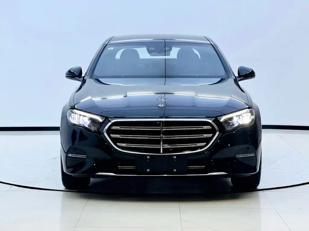 Mercedes-Benz E-Class 2025