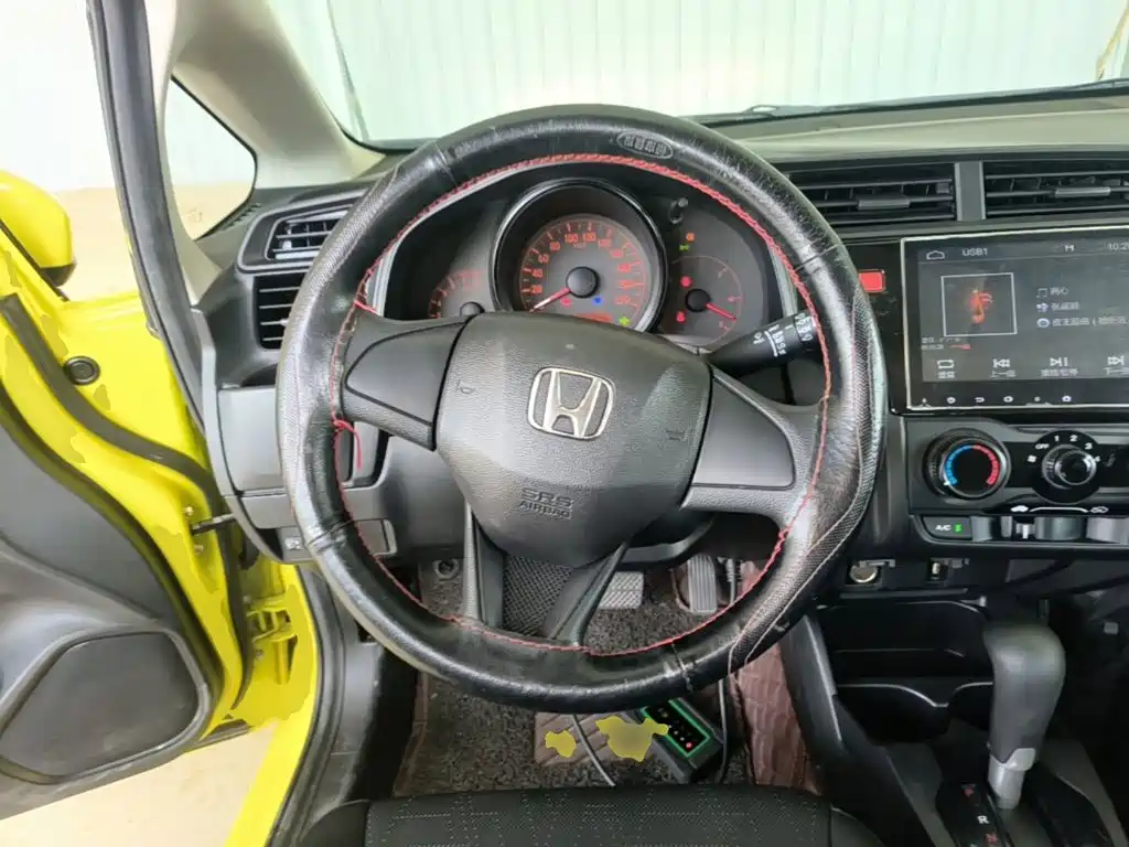 Honda Fit 2016 — фото 11