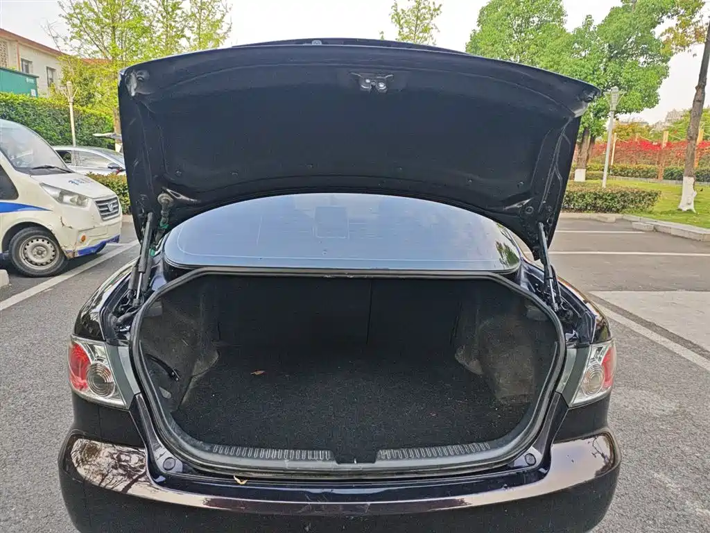 Mazda 6 2016 — фото 16