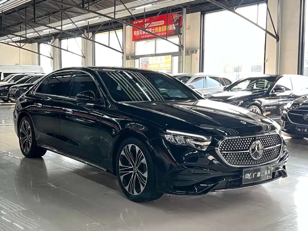 Mercedes-Benz E-Class 2024 — фото 3