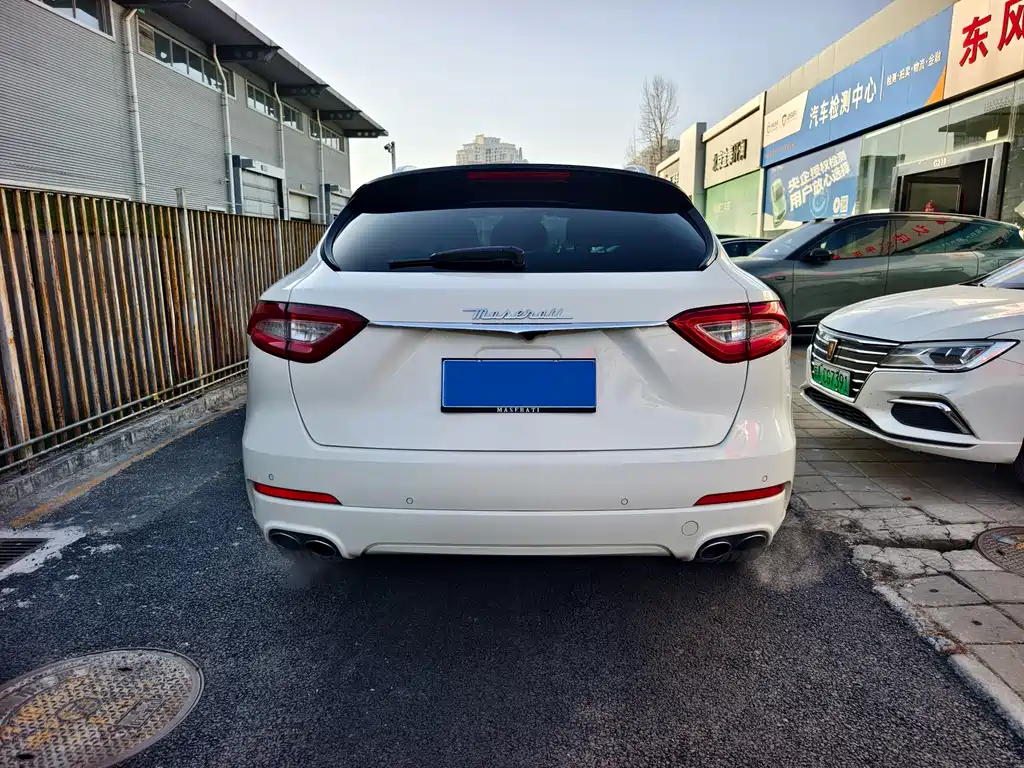 Maserati Levante 2017 — фото 3