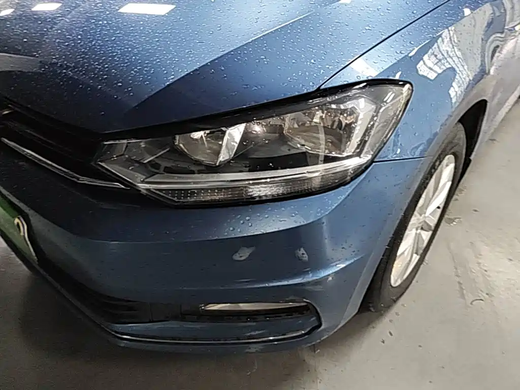 Volkswagen Touran 2017 — фото 24