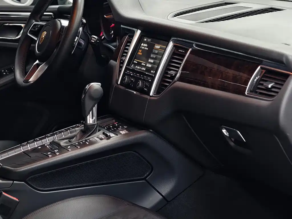 Porsche Macan 2015 — фото 7