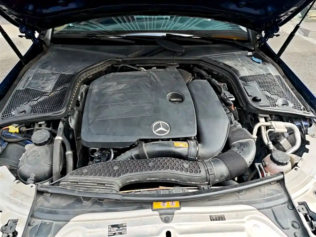 Mercedes-Benz C-Class 2019 — фото 20