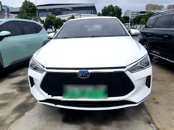 BYD e3 2021