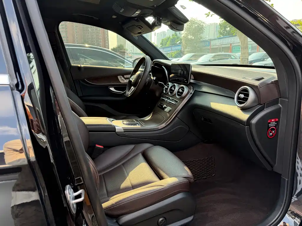 Mercedes-Benz GLC 2020 — фото 10