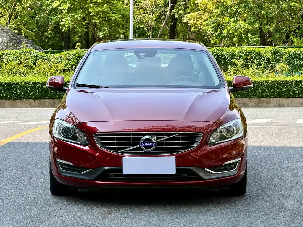 Volvo S60 2014 — фото 2