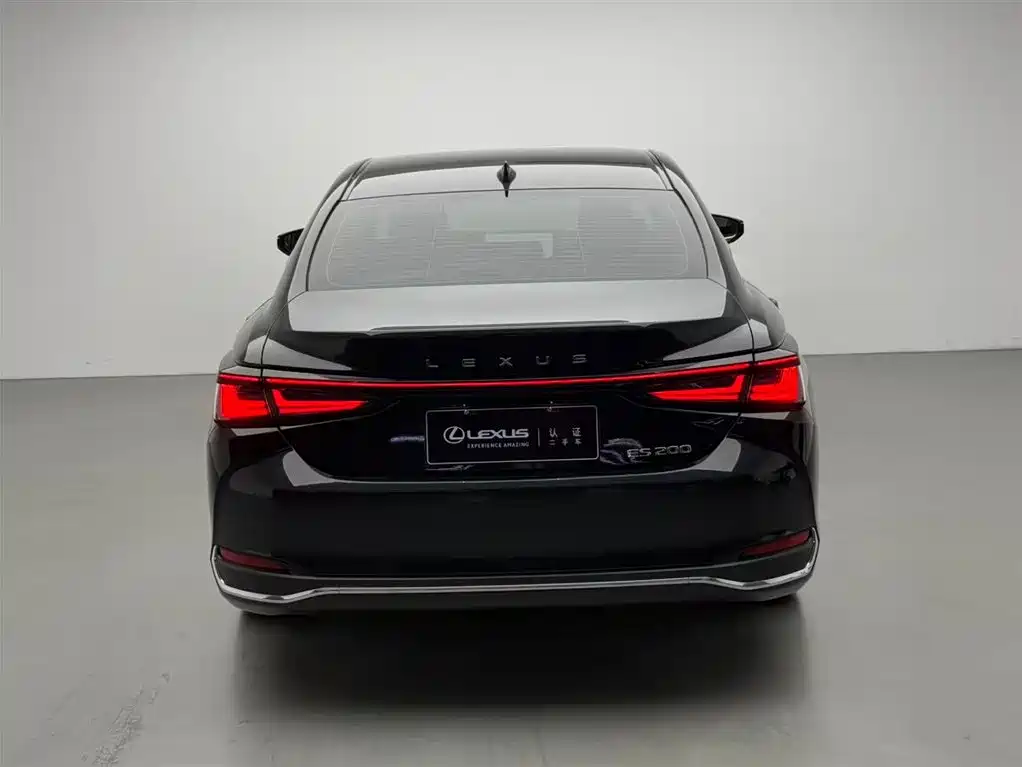 Lexus ES 2025 — фото 17