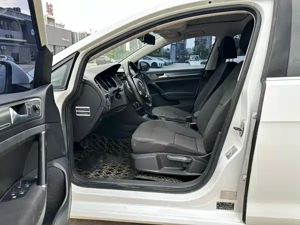 Volkswagen Golf 2015