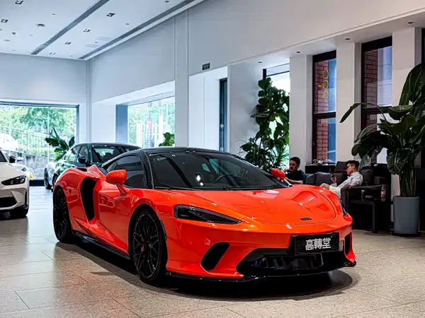 McLaren GT 2023