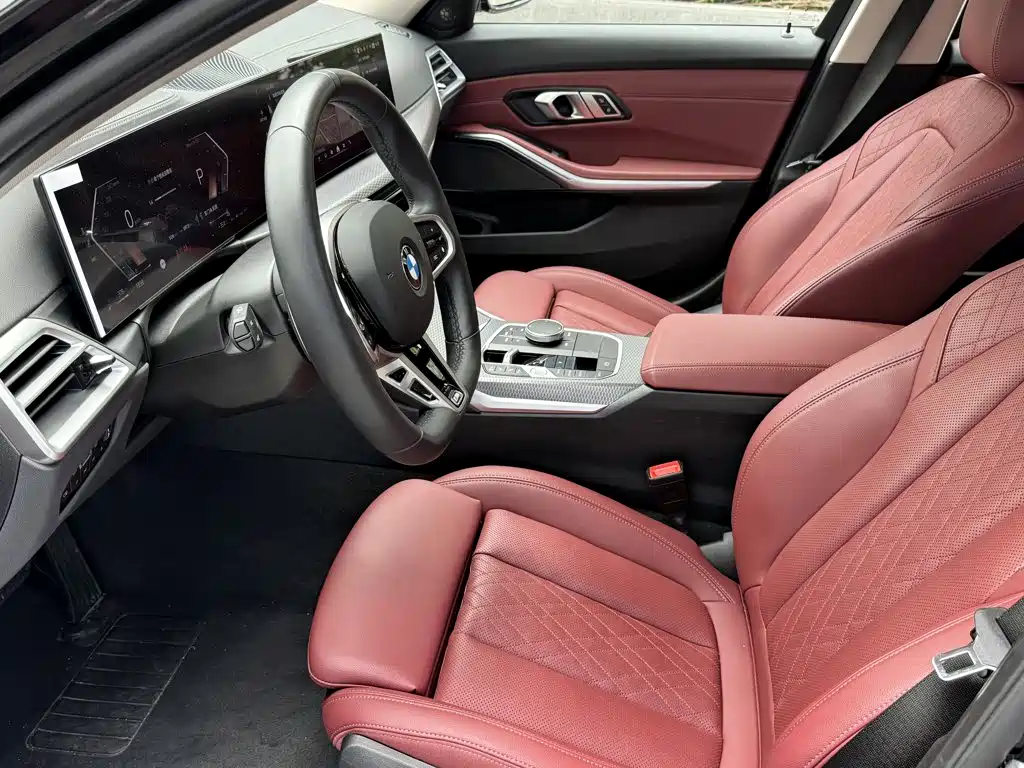 BMW 3 Series 2025 — фото 11