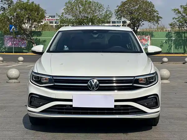 Volkswagen Bora 2023