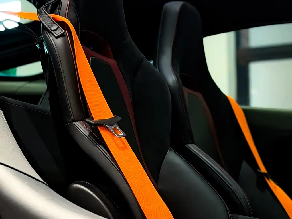 McLaren GT 2023 — фото 20