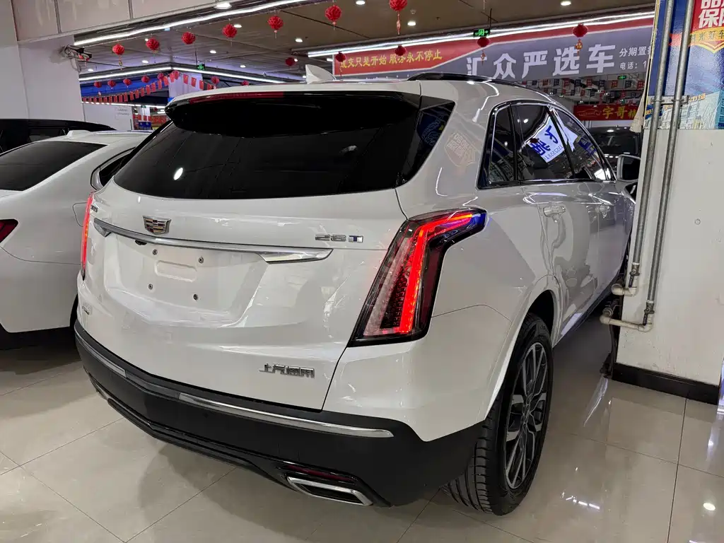 Cadillac XT5 2022 — фото 7