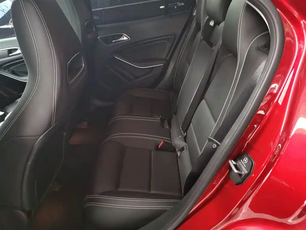 Mercedes-Benz GLA 2019 — фото 17