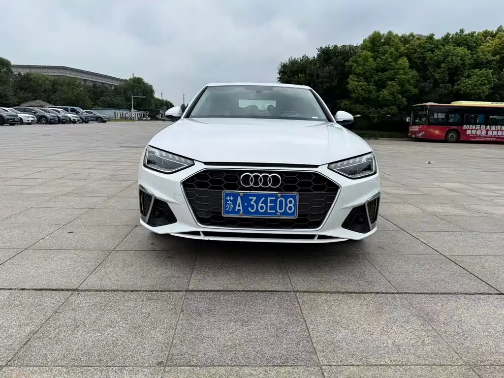 Audi A4L 2020