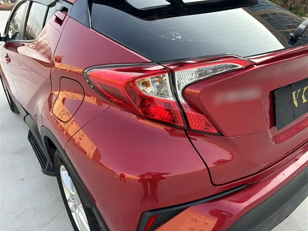 Toyota C-HR 2021 — фото 25