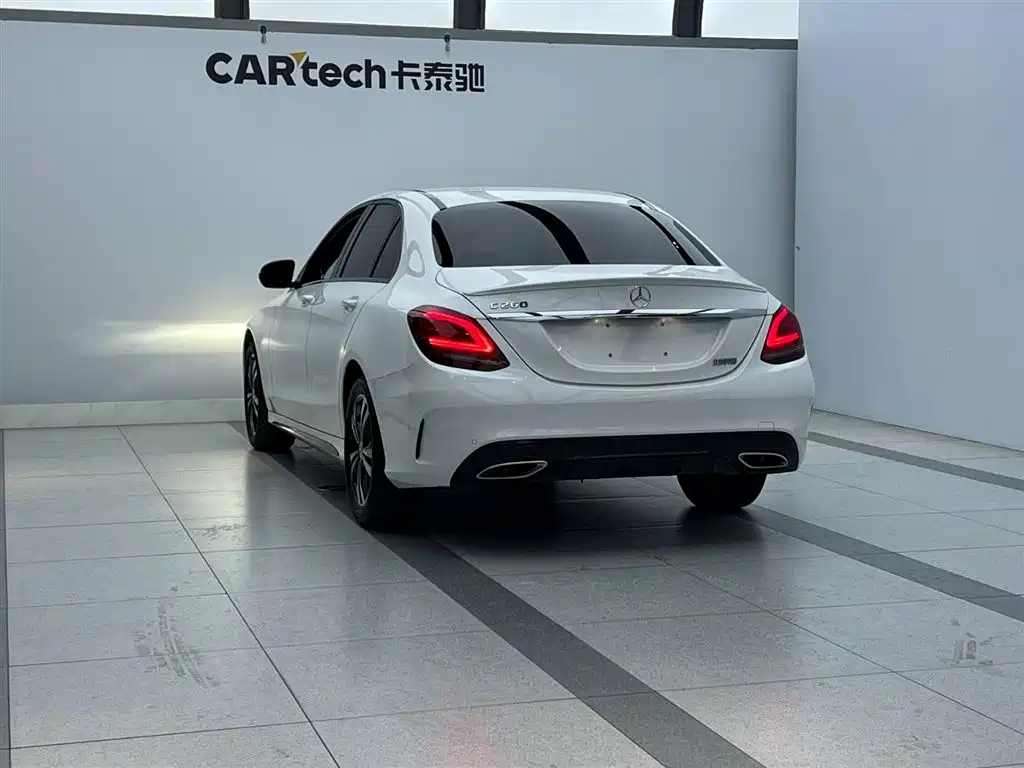 Mercedes-Benz C-Class 2019 — фото 10