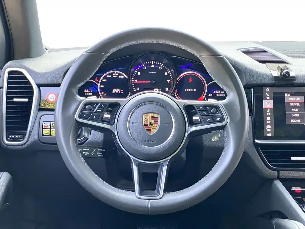 Porsche Cayenne 2018 — фото 9