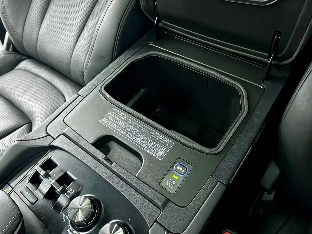 Lexus LX 2023 — фото 14