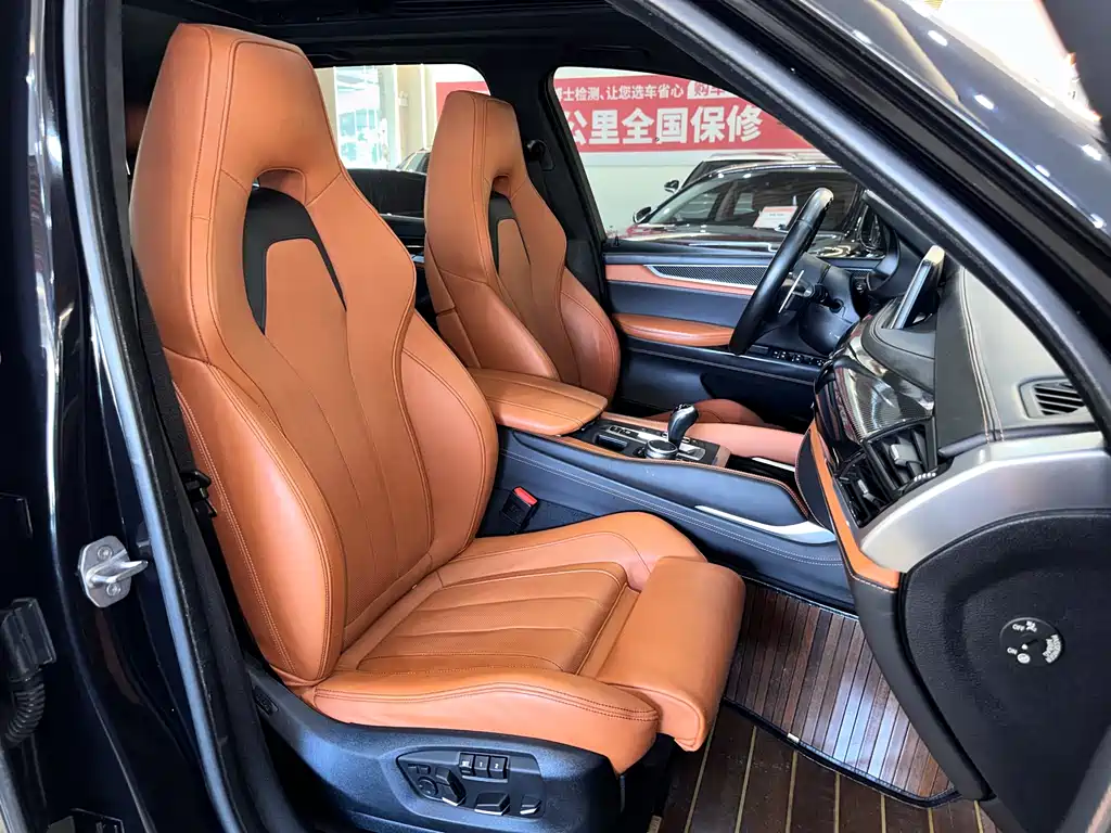 BMW X5 M 2017 — фото 13