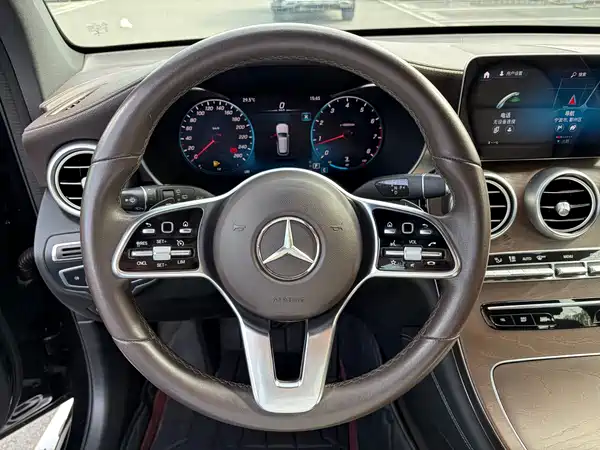 Mercedes-Benz GLC 2020