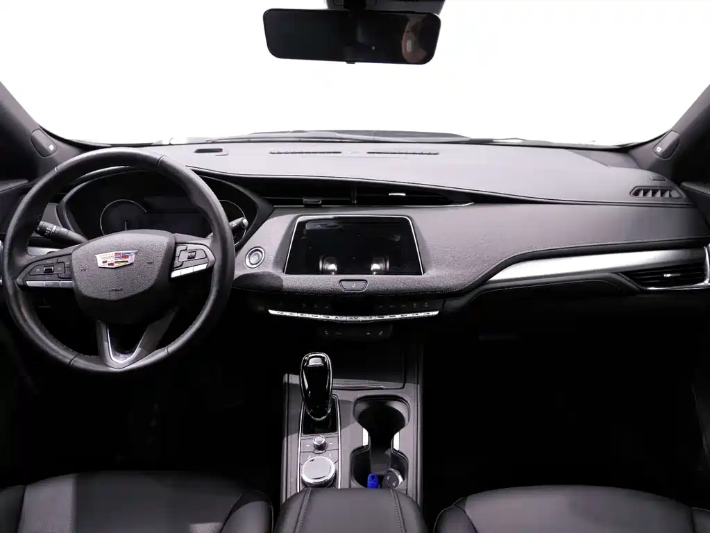 Cadillac XT4 2023 — фото 14