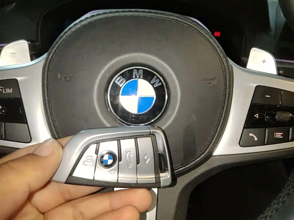 BMW 5 Series 2020 — фото 9