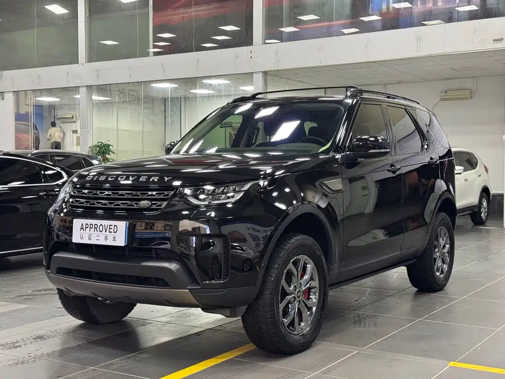 Land Rover Discovery 2020 — фото 1