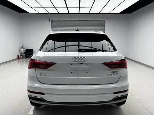 Audi Q3 2021