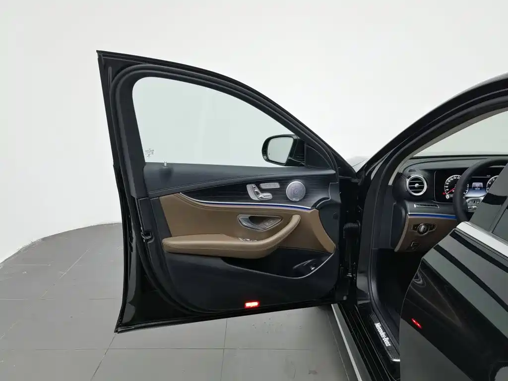 Mercedes-Benz E-Class 2020 — фото 8