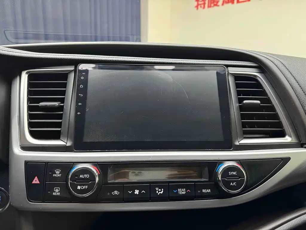 Toyota Highlander 2017 — фото 22