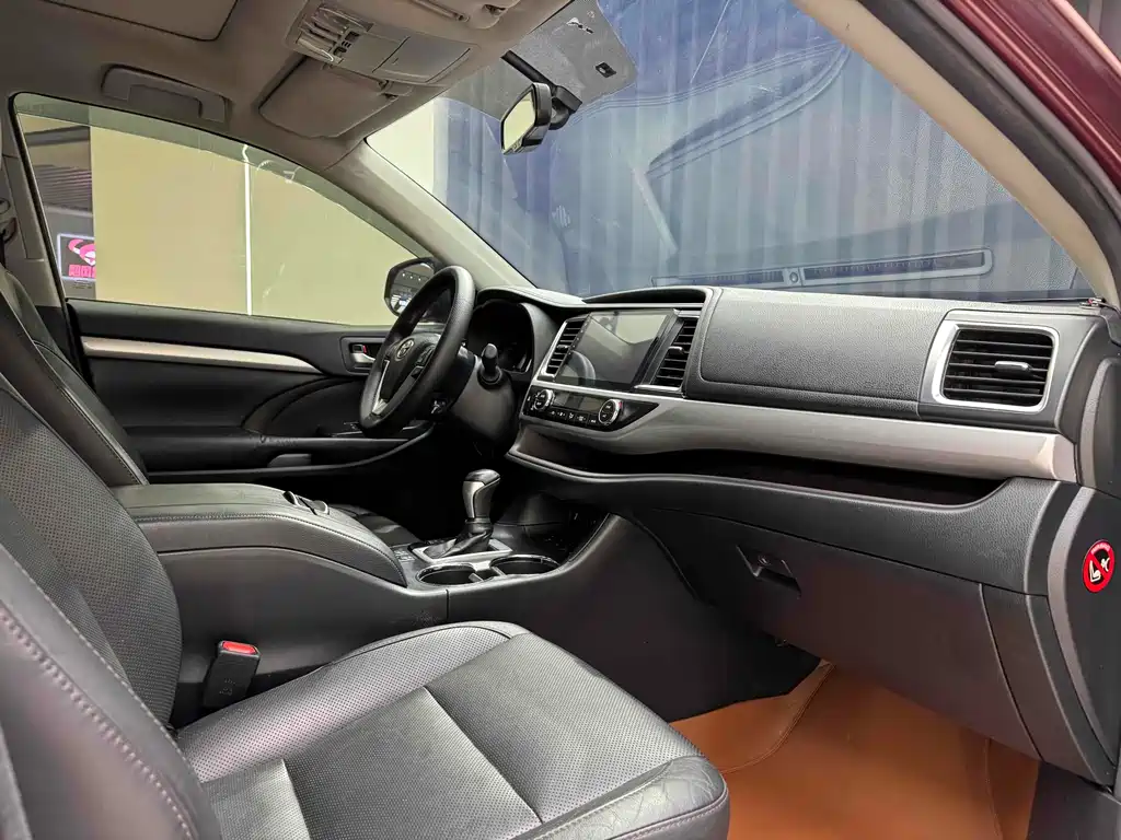 Toyota Highlander 2017 — фото 29