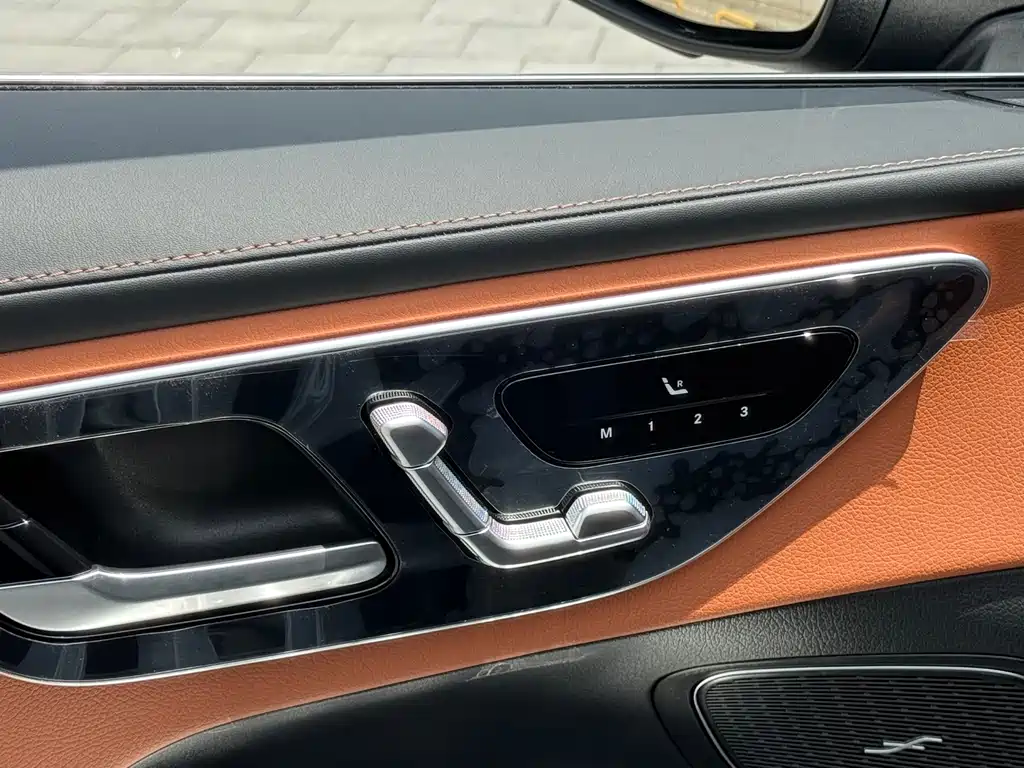 Mercedes-Benz GLC 2025 — фото 13