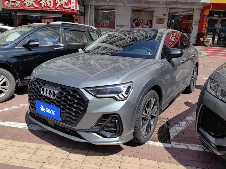 Audi Q3 Sportback 2022 — фото 1