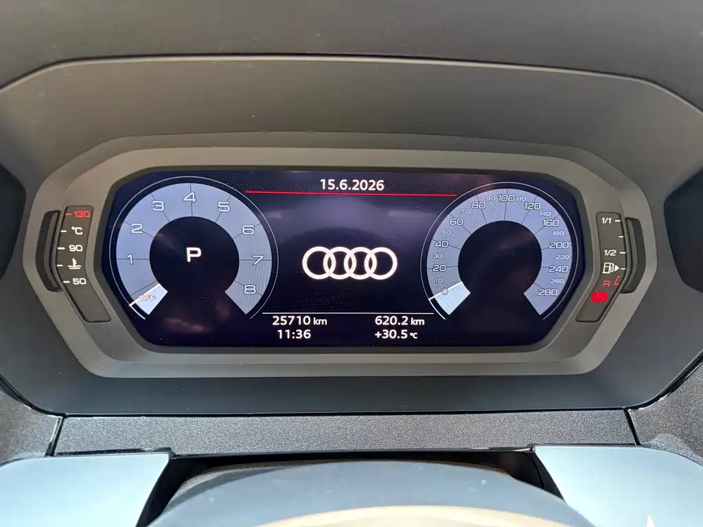 Audi A3 2023 — фото 8
