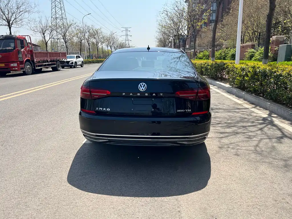 Volkswagen Passat 2019 — фото 4