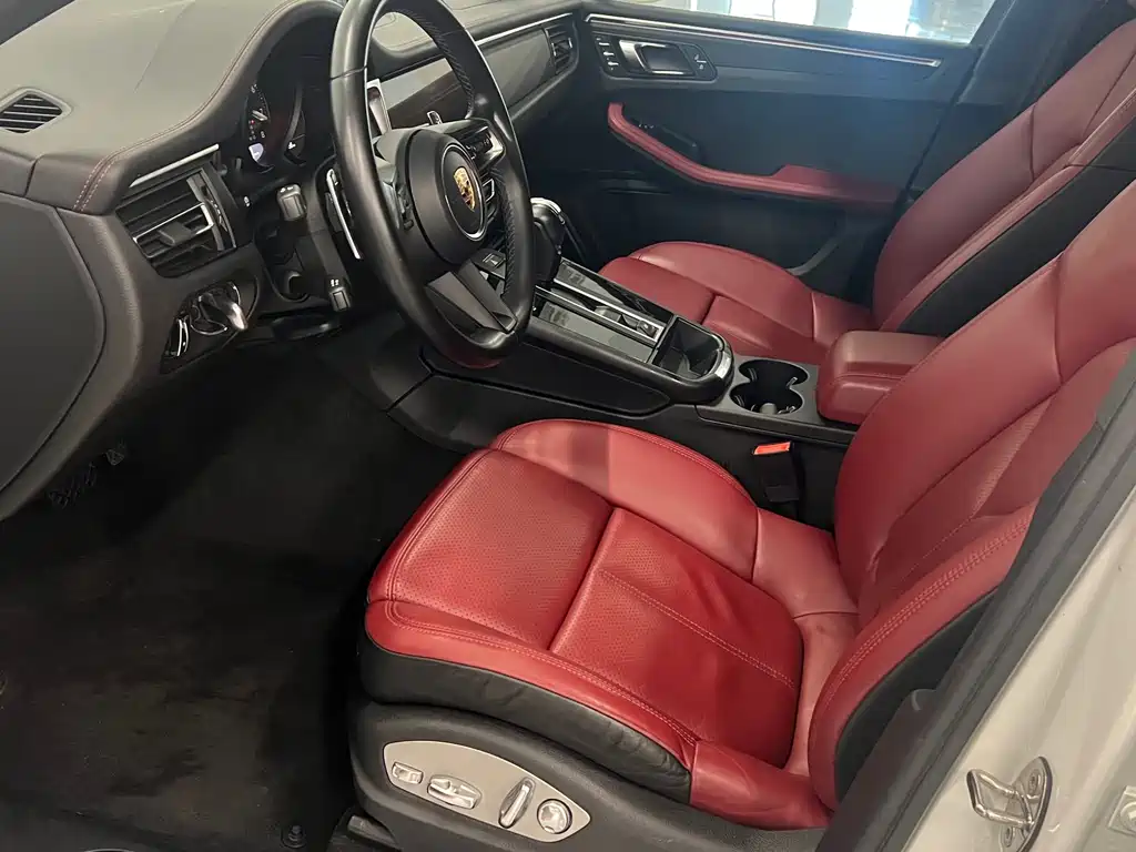 Porsche Macan 2023 — фото 10