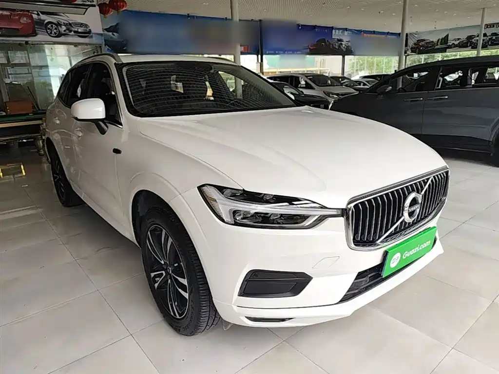 Volvo XC60 2018 — фото 4