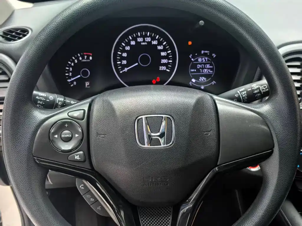 Honda Vezel 2022 — фото 12