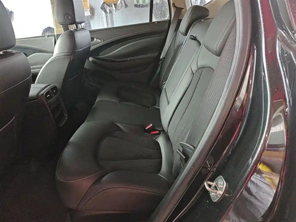 Buick Envision Plus 2017 — фото 17
