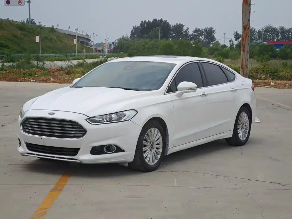 Ford Mondeo 2016 — фото 3