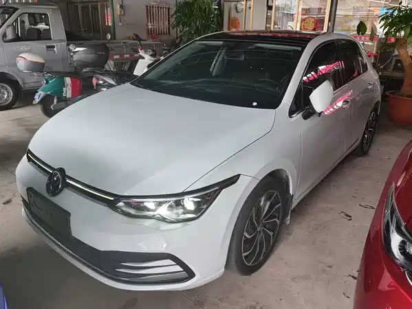 Volkswagen Golf 2023