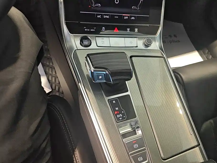 Audi A6L 2024 — фото 16