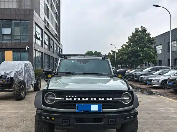 Ford Bronco 2024